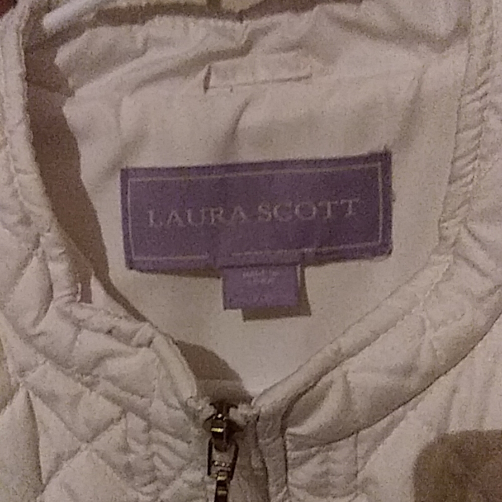 Vest - Picture 2 of 2